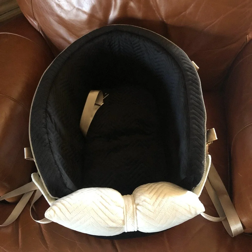 Small Dog Car Seat Booster Carrier Plush Black Velour Bow Tether Straps Non-Slip